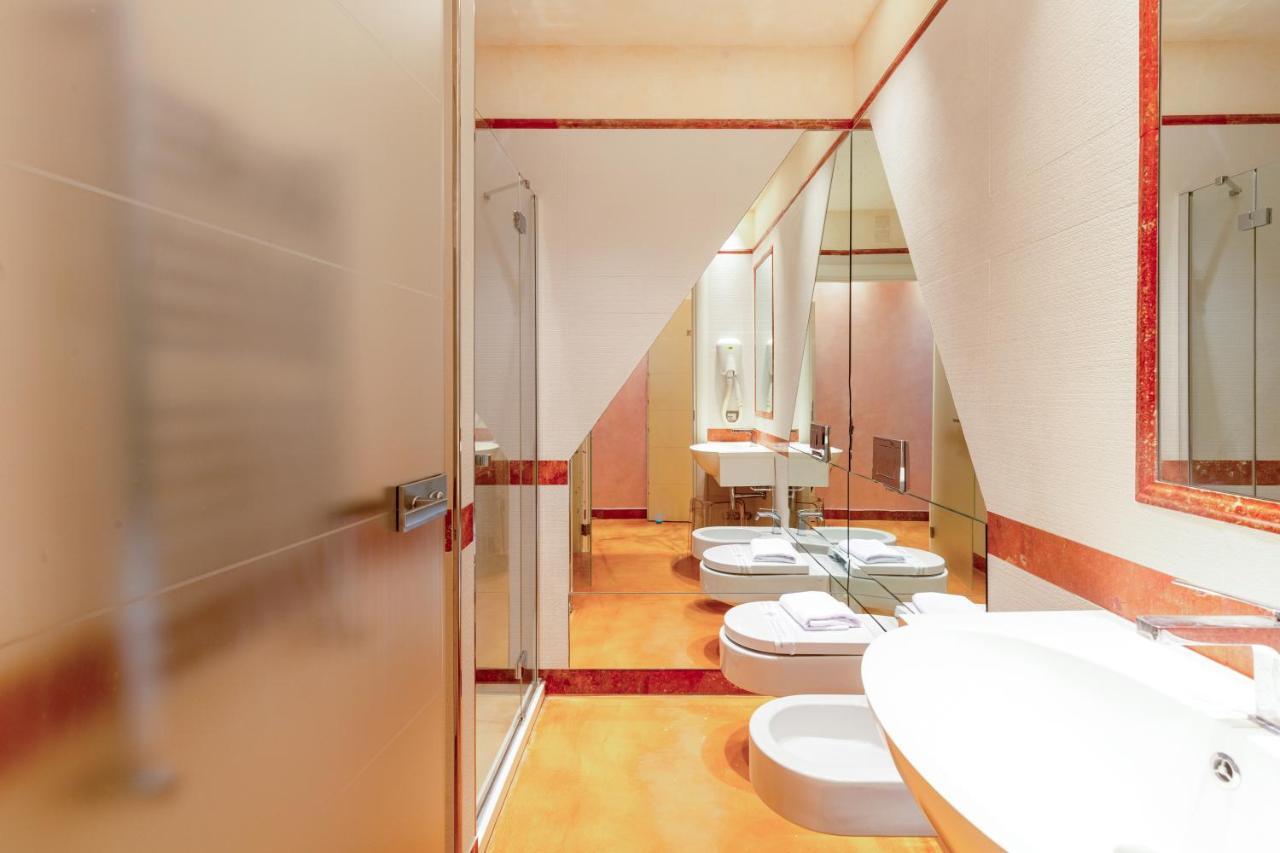 Aurora Garden Lodging - Rooms & Apartment Florence Exterior photo