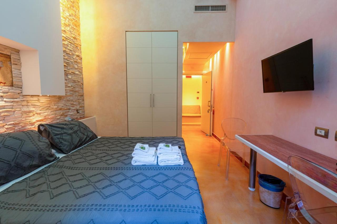 Aurora Garden Lodging - Rooms & Apartment Florence Exterior photo