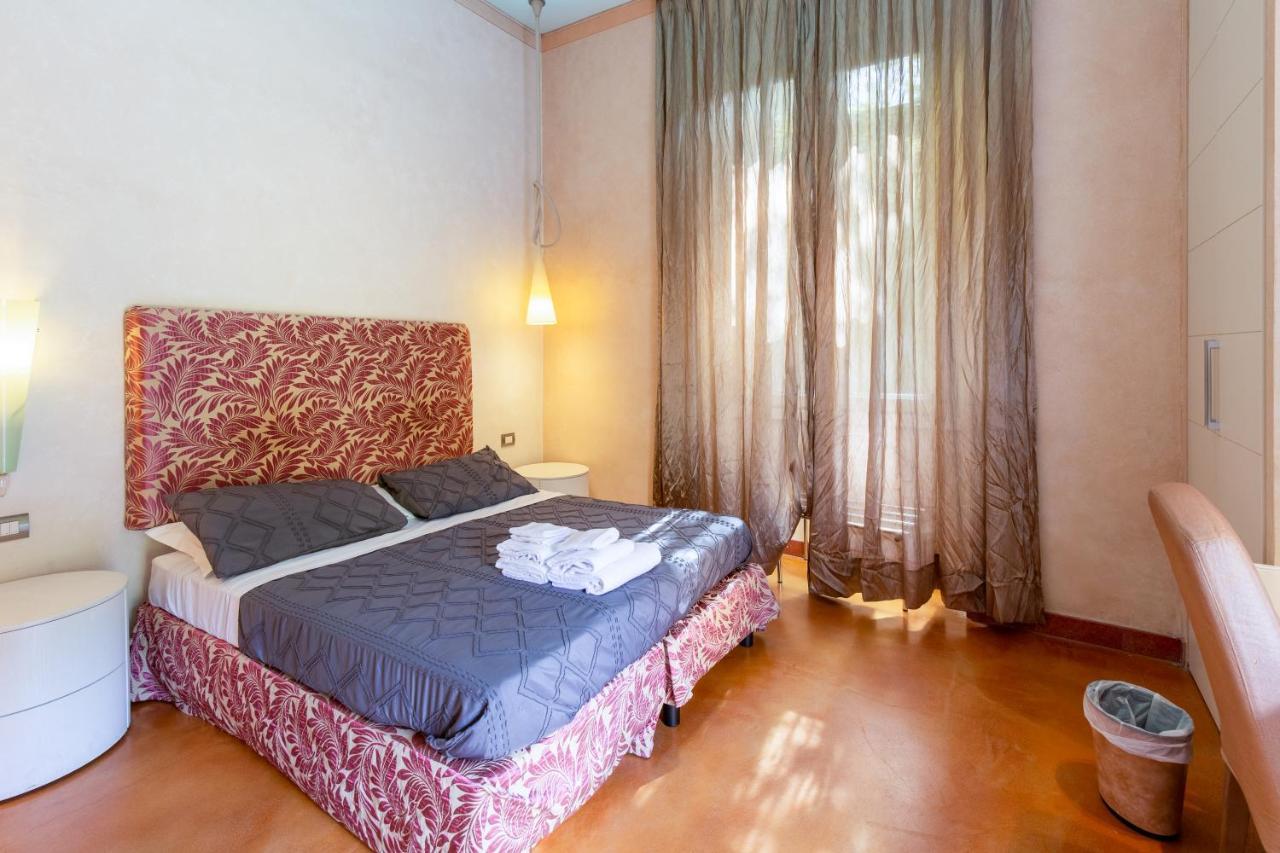 Aurora Garden Lodging - Rooms & Apartment Florence Exterior photo